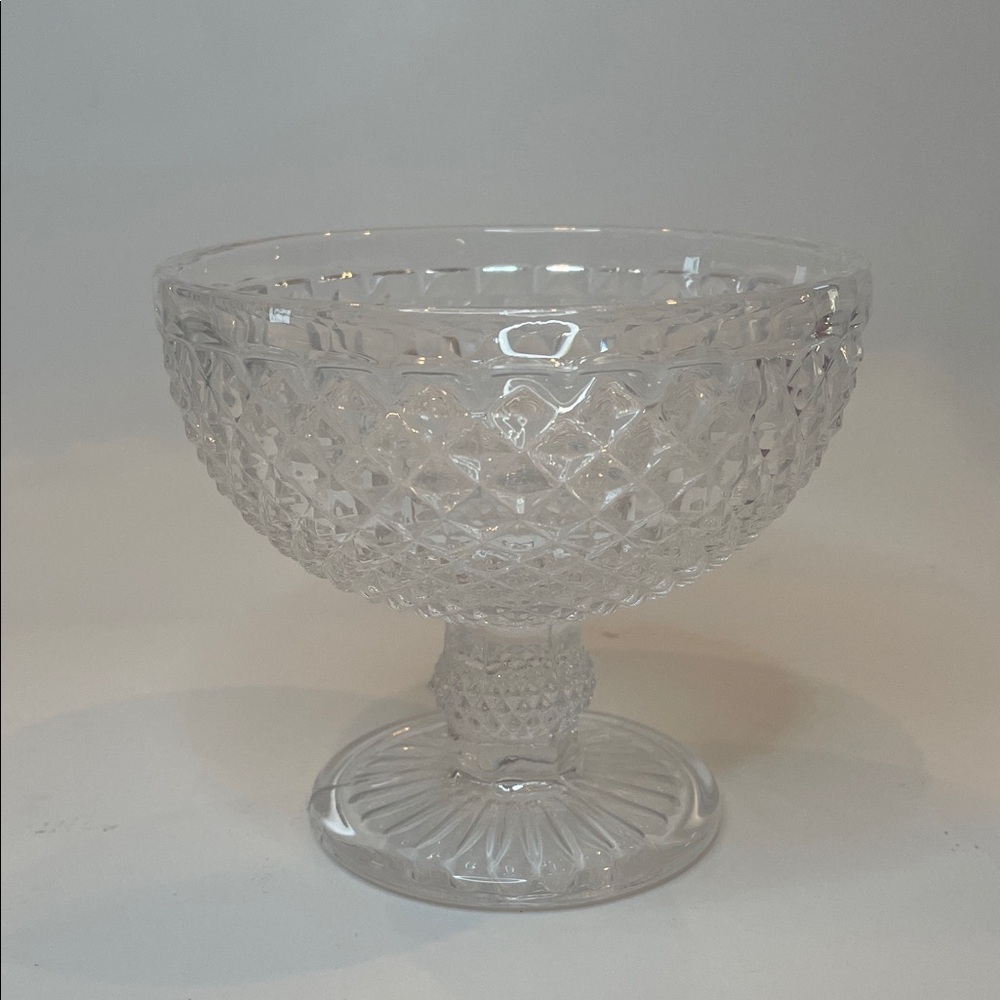 Elegant Clear Glass Pedestal Bowl